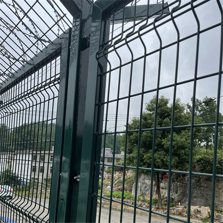 監(jiān)獄隔離網案例展示圖片3